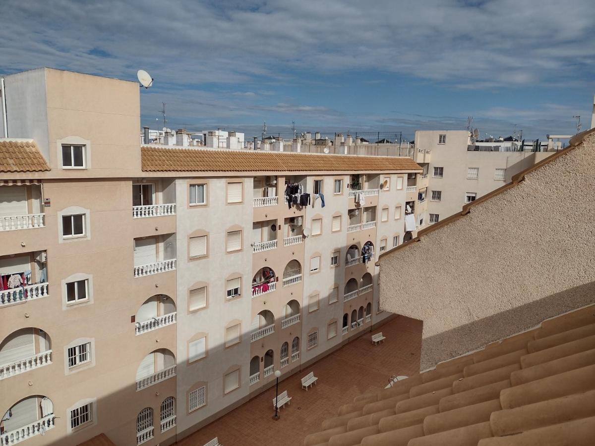 Sunny Appartment With Pool Torrevieja Center Exterior foto